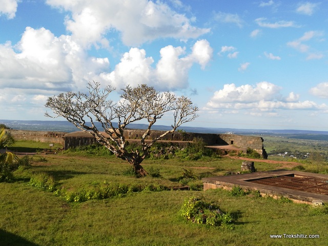 Rajhansgad (Yellur Fort)